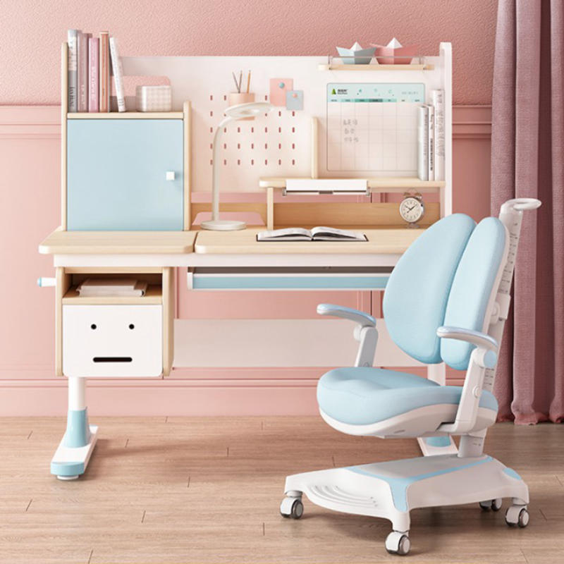 Chọn bàn học thông minh tích hợp nhiều tính năng